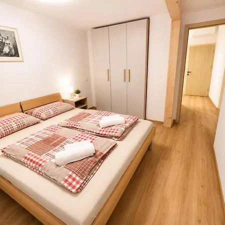 Hisa Janko Apartment *